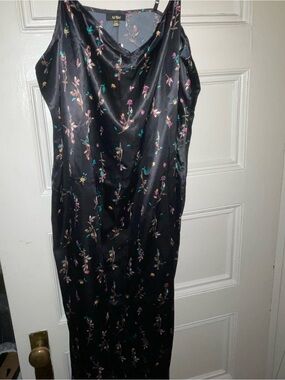 NWT AFR Floral Satin Slip Dress - Black with Multicolor Floral Print (2X)